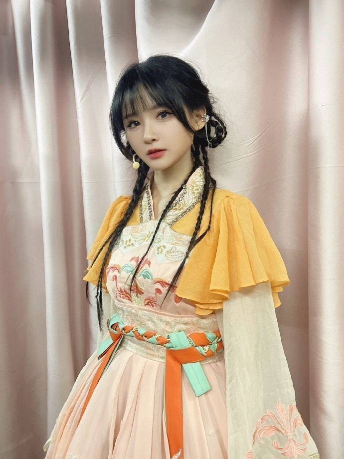 春光乍泄